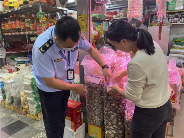 龙华所执法照片.JPG